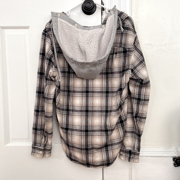 American Eagle Flannel - Picture 2 of 5